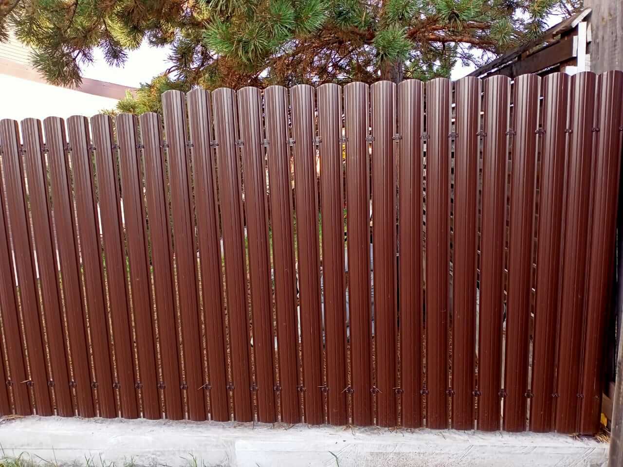 забор из штакетника шоколад фото3 в Реутове
