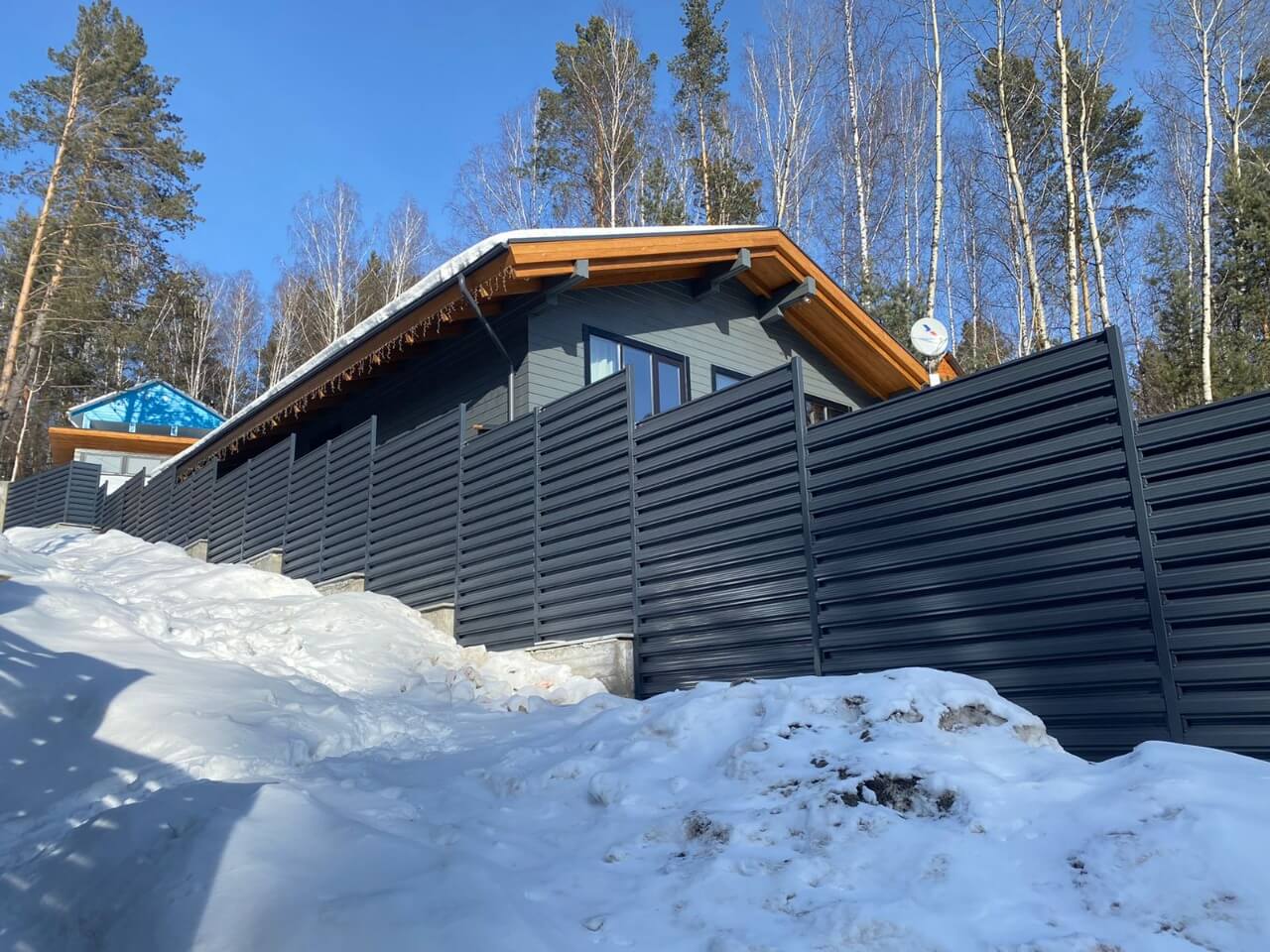 забор из штакетника 130м ral7024/7024 серый графит фото6 в Реутове