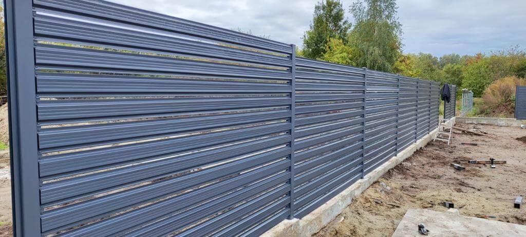 забор из штакетника ral7024/7024 серый графит двусторонний фото8 в Реутове