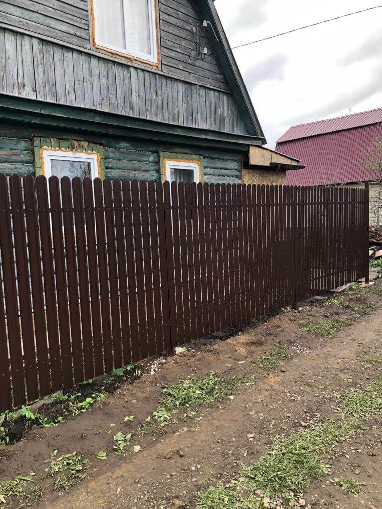 Забор из штакетника ЭКО-М 22м RAL8017/8017 Шоколад двусторонний в Реутове