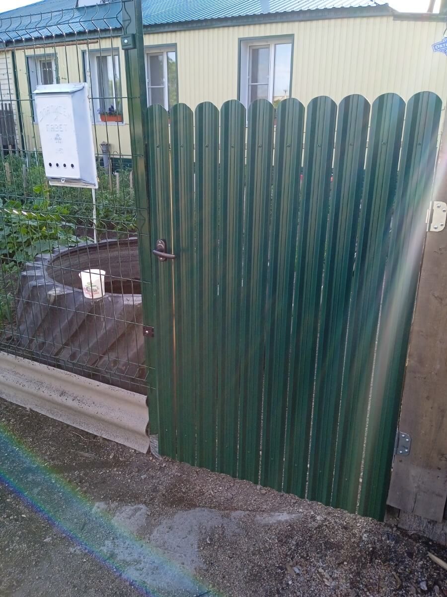 Калитка из штакетника ЭКО-М RAL6005/6005 Зеленый Мох двусторонний в Реутове