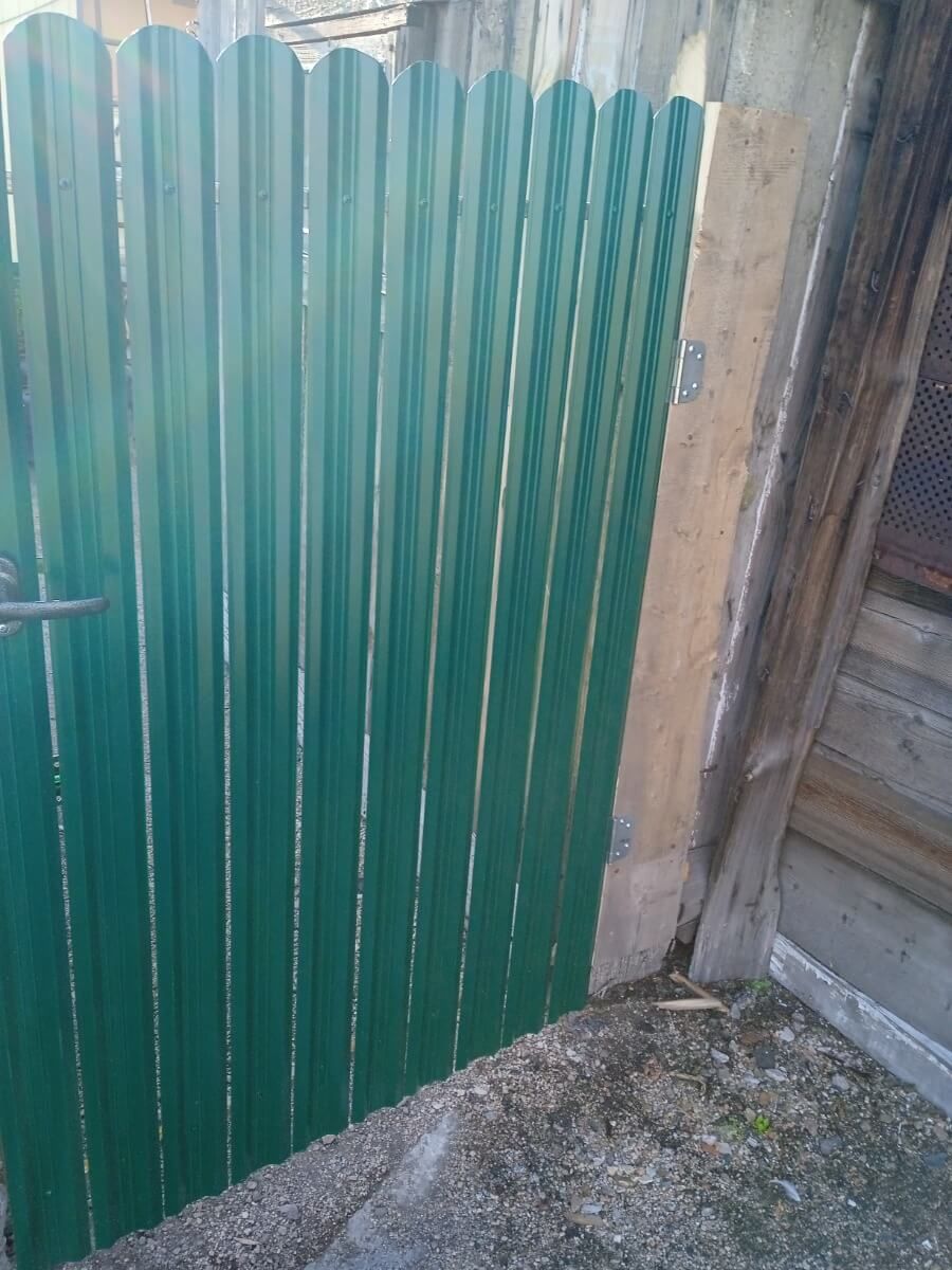 Калитка из штакетника ЭКО-М RAL6005/6005 Зеленый Мох двусторонний фото 1 в Реутове