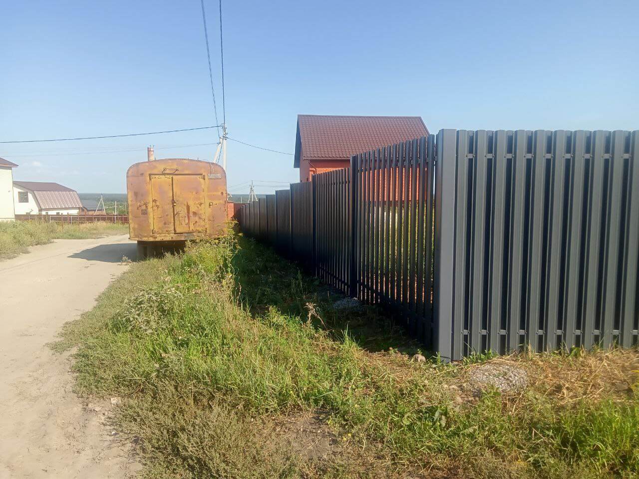 Забор из евроштакетника 21м RAL7024/7024 Серый Графит двусторонний фото 2 в Реутове