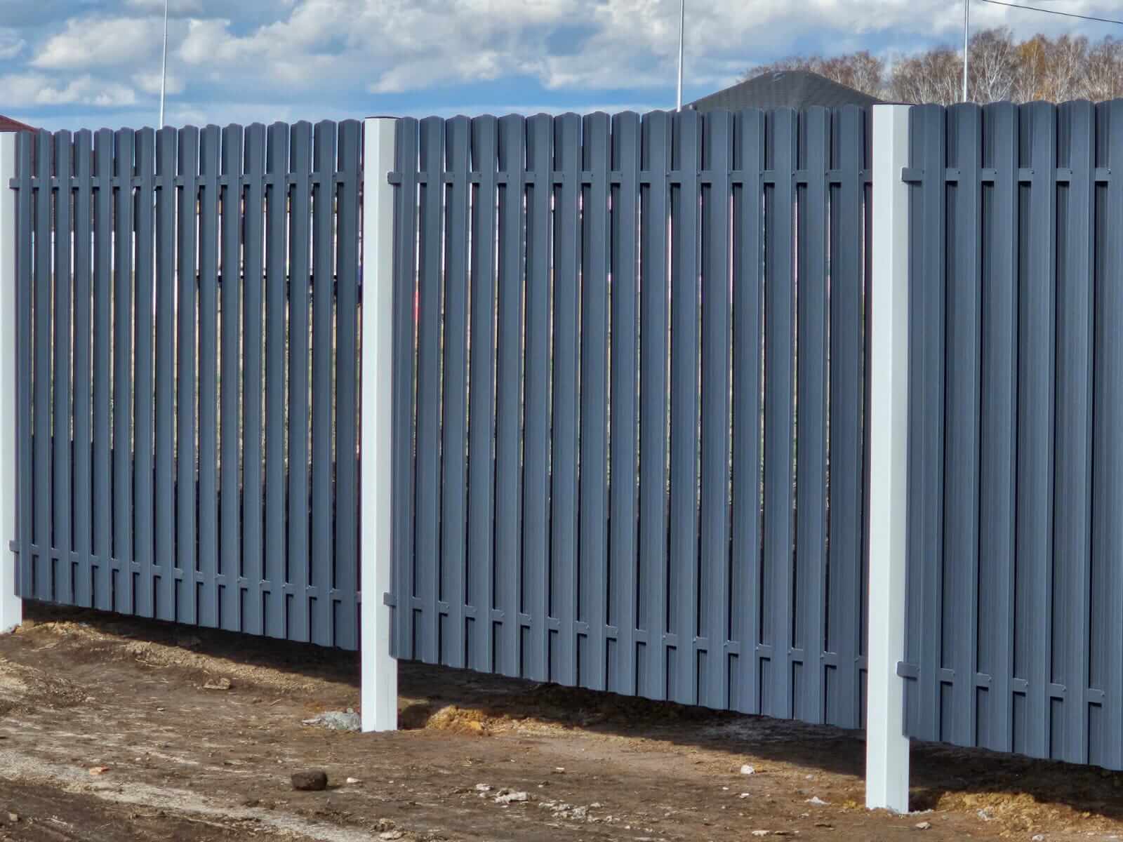 Забор из евроштакетника 234м RAL7024/7024 Серый Графит двусторонний фото 1 в Реутове