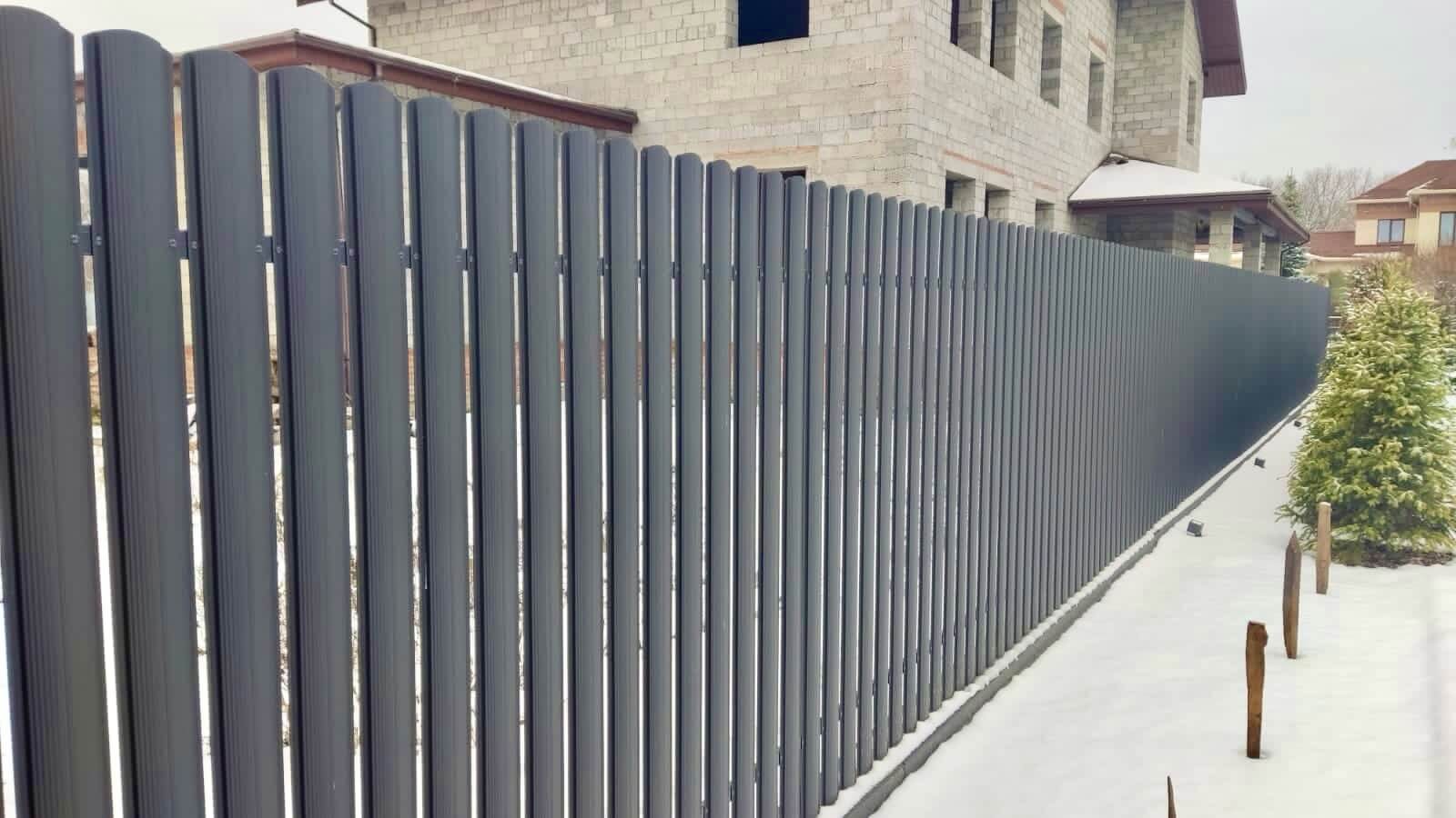 Забор из евроштакетника 33м RAL7024/7024 Серый Графит двусторонний МАТТЕ в Реутове