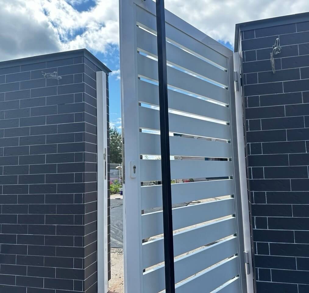 Калитка из металлопланкена RAL9003 Белый фото 1 в Реутове
