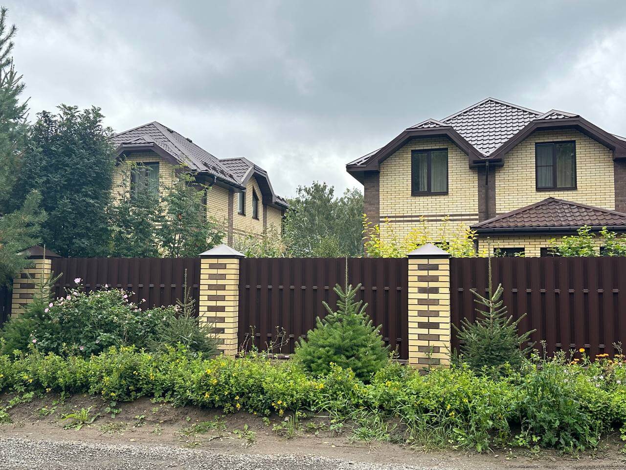 Забор из евроштакетника 24м RAL8017/8017 Шоколад двусторонний фото 1 в Реутове