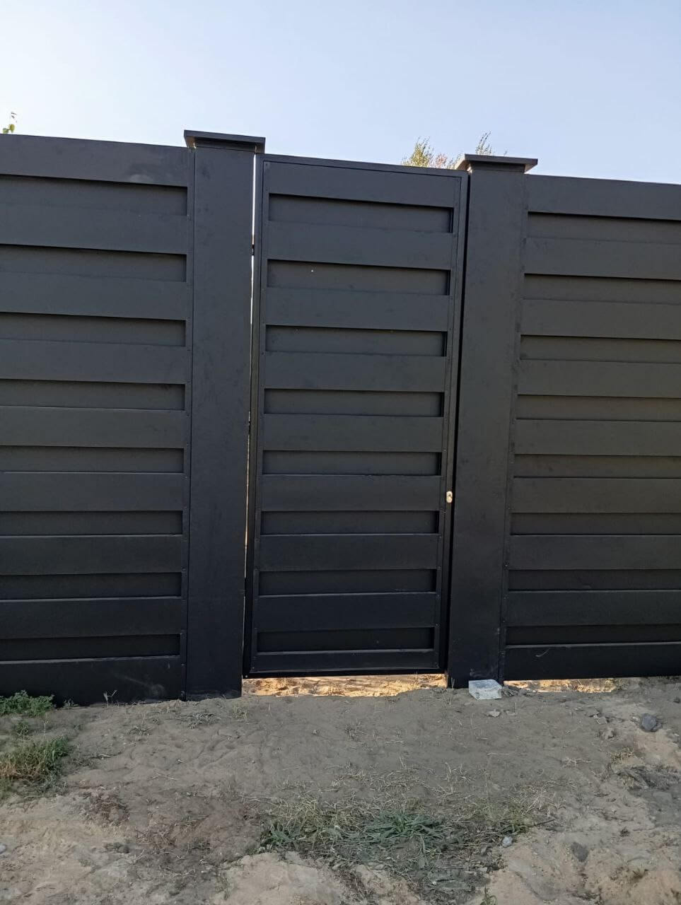 Забор-ранчо из металлопланкена 37м RAL9005 Черный МАТТЕ фото 3 в Реутове