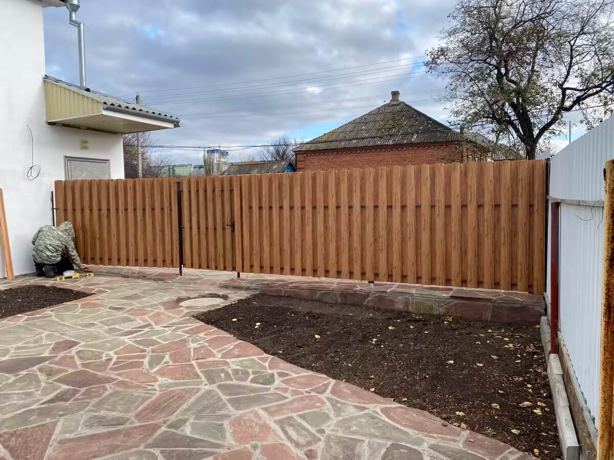 Забор из евроштакетника 7м Кипарис 2хPrintech двусторонний в Реутове