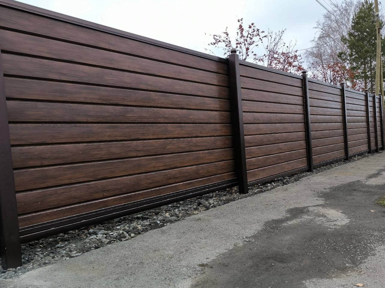 Забор из металлосайдинга Евро-Брус 46м Античное Дерево Принтек фото 5 в Реутове