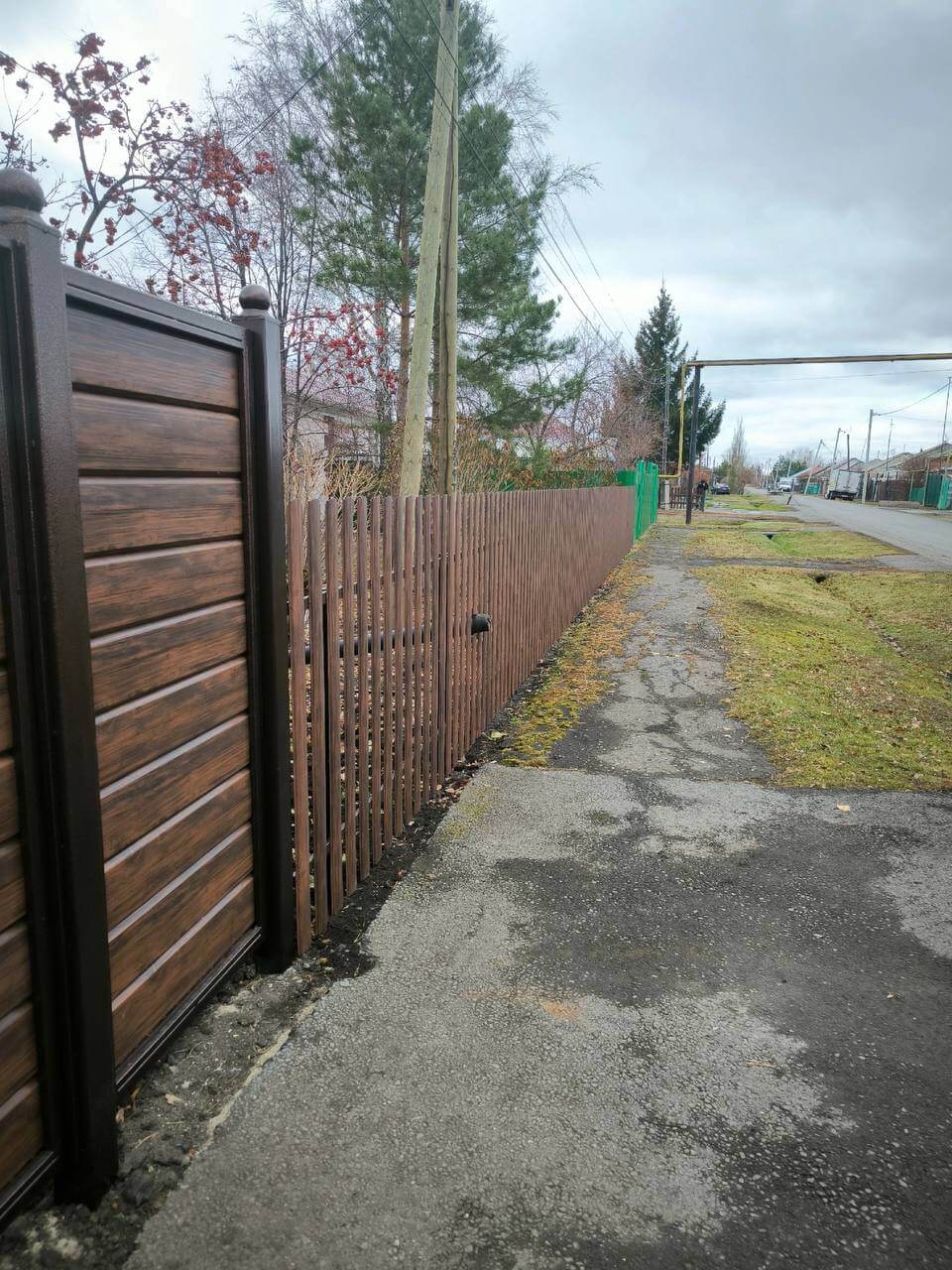 Забор из металлосайдинга Евро-Брус 46м Античное Дерево Принтек фото 3 в Реутове