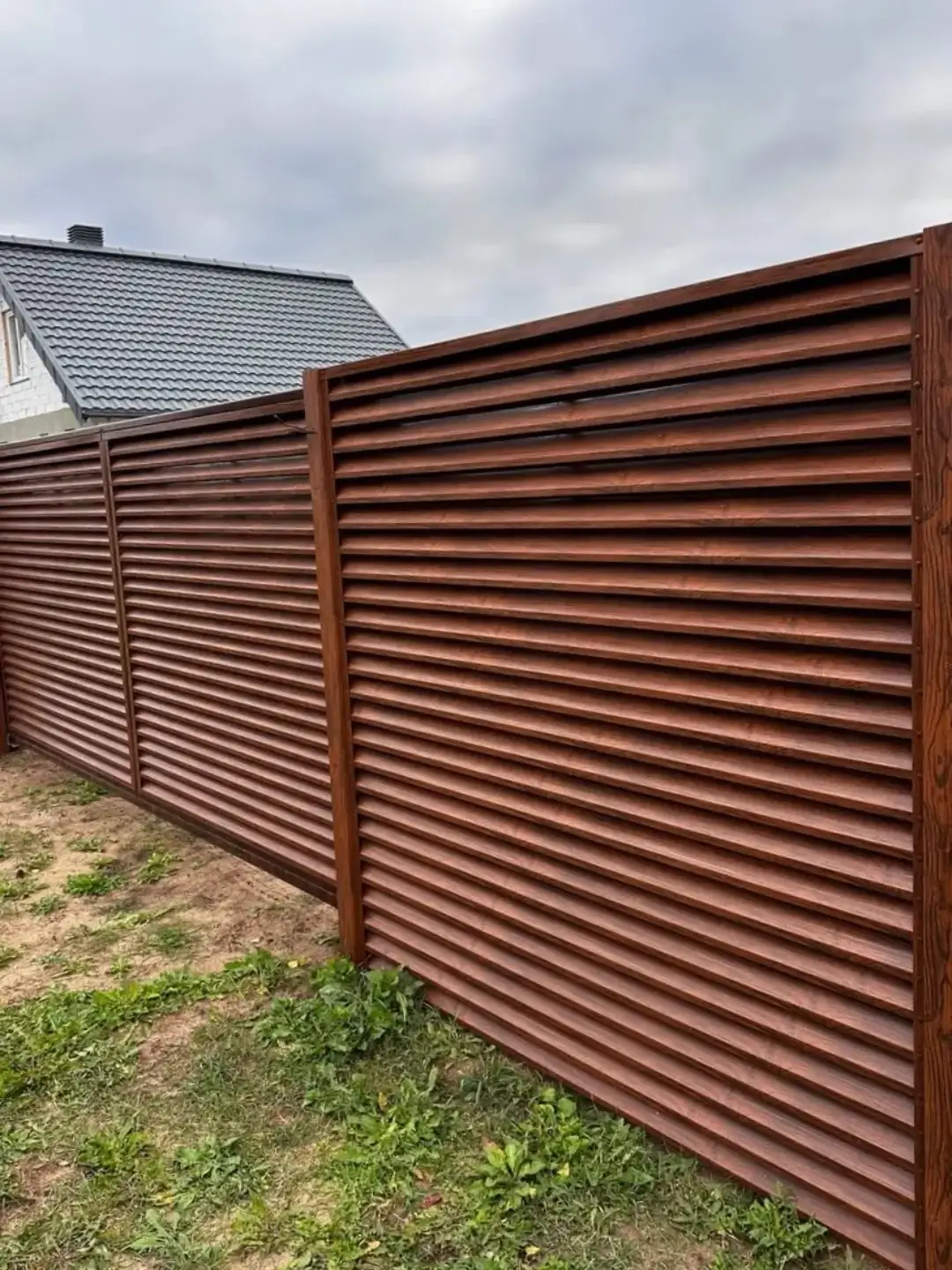 Забор-жалюзи из ламелей ЭКО-Z 58м Темный Дуб 3D Принтек фото 1 в Реутове