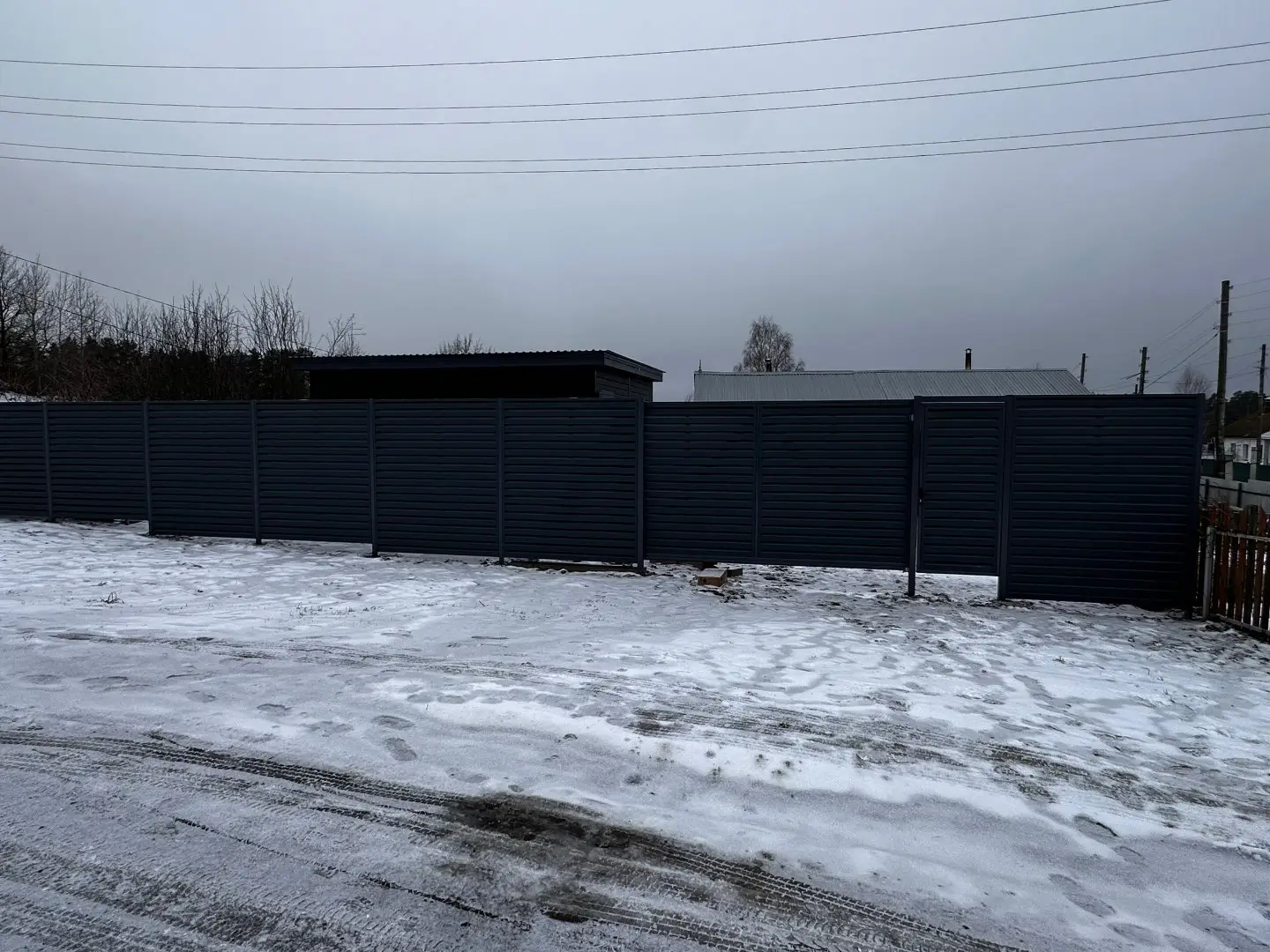 Забор-жалюзи из ламелей Хай-Тек 20м RAL7024/7024 Серый Графит двусторонний МАТТЕ фото 1 в Реутове