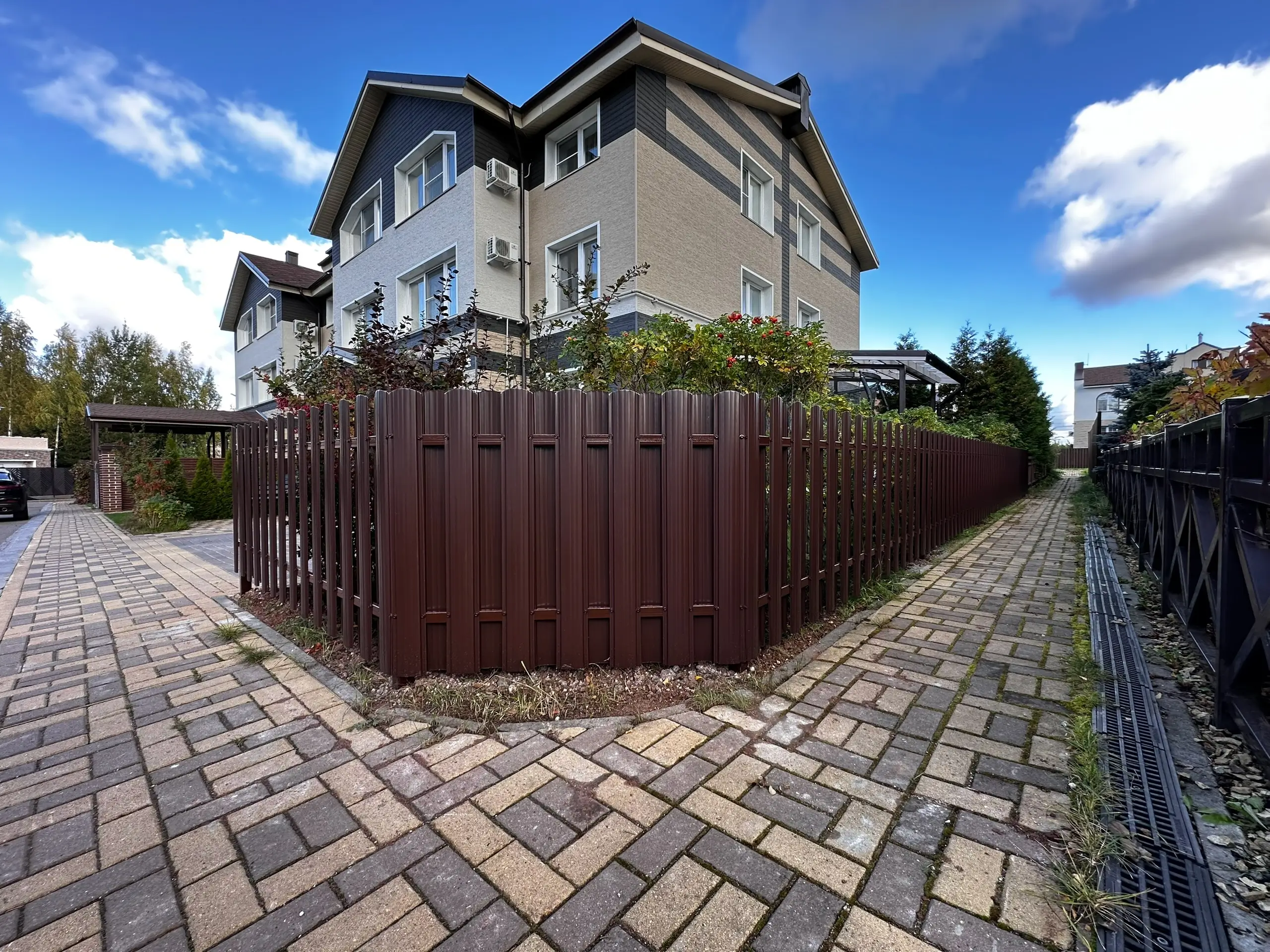 Заборчик из евроштакетника 18м RAL8017/8017 Шоколад двусторонний фото 1 в Реутове